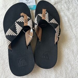 Reef Woven pebble sandals size 6 New